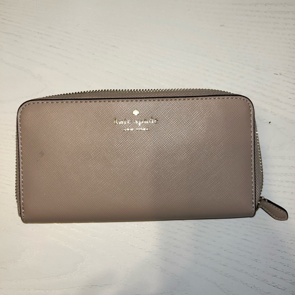 Kate Spade Grey Wallet